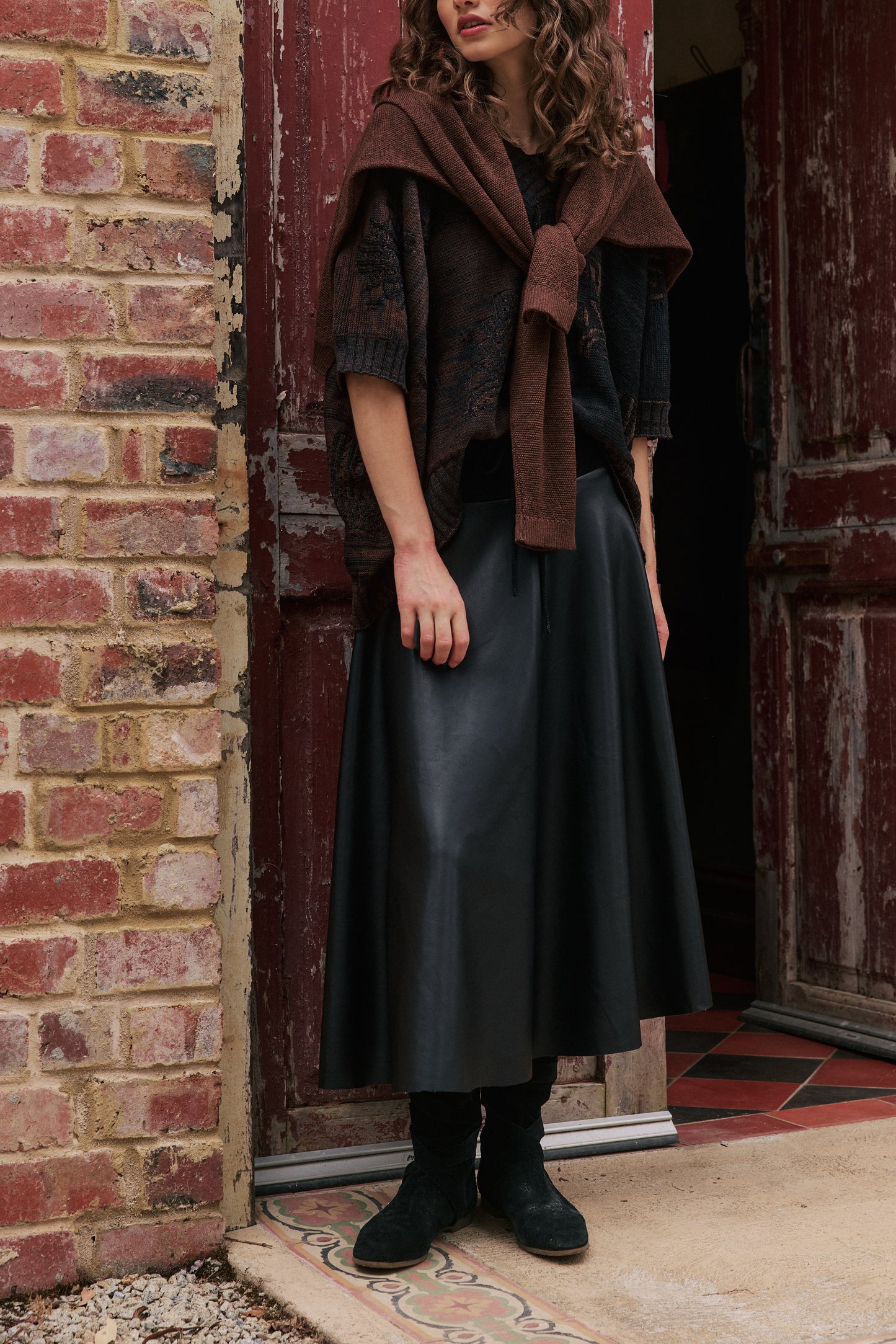BOSELY SKIRT - BLACK